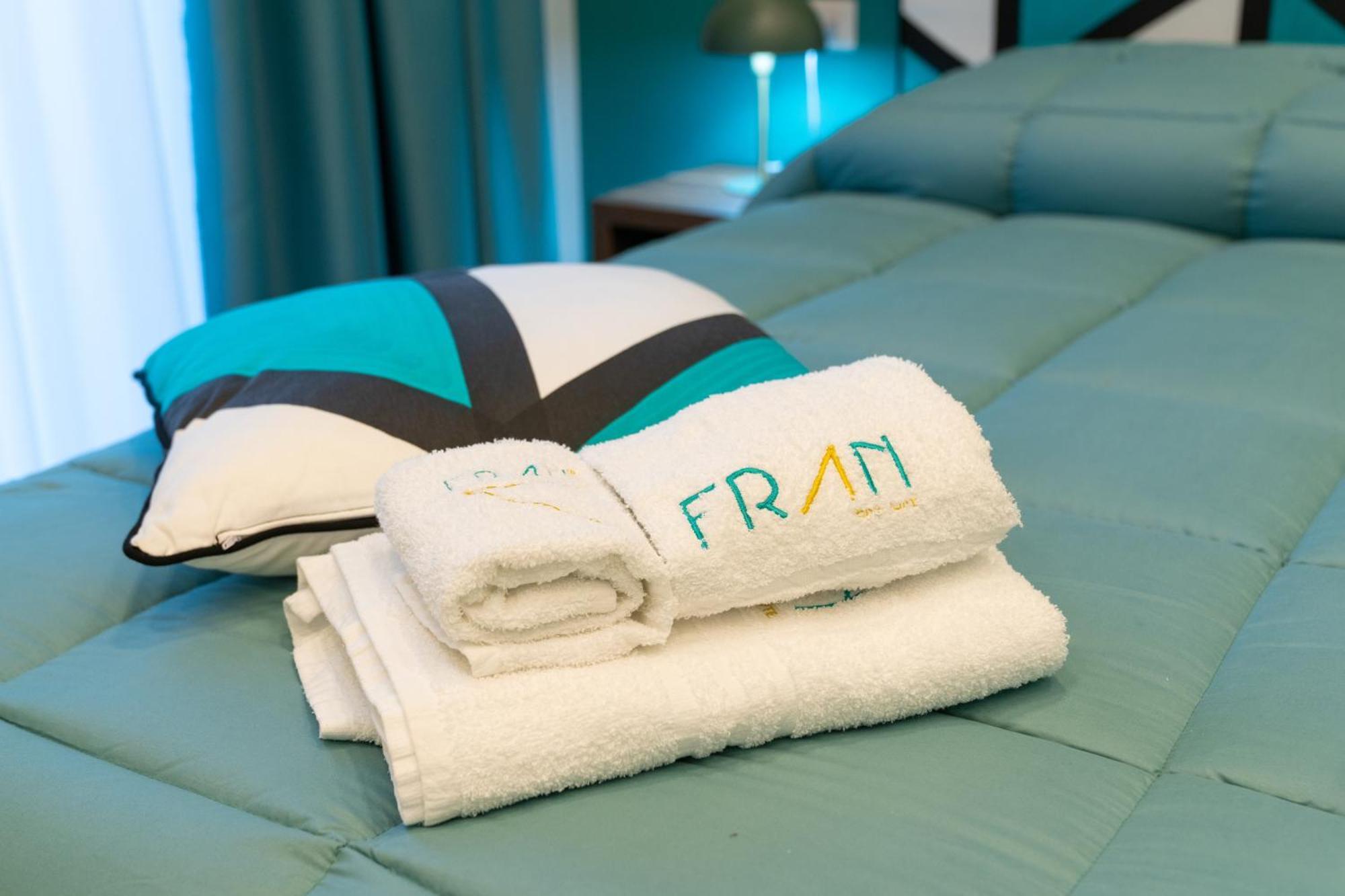 Fran City Suite Vico Equense Esterno foto