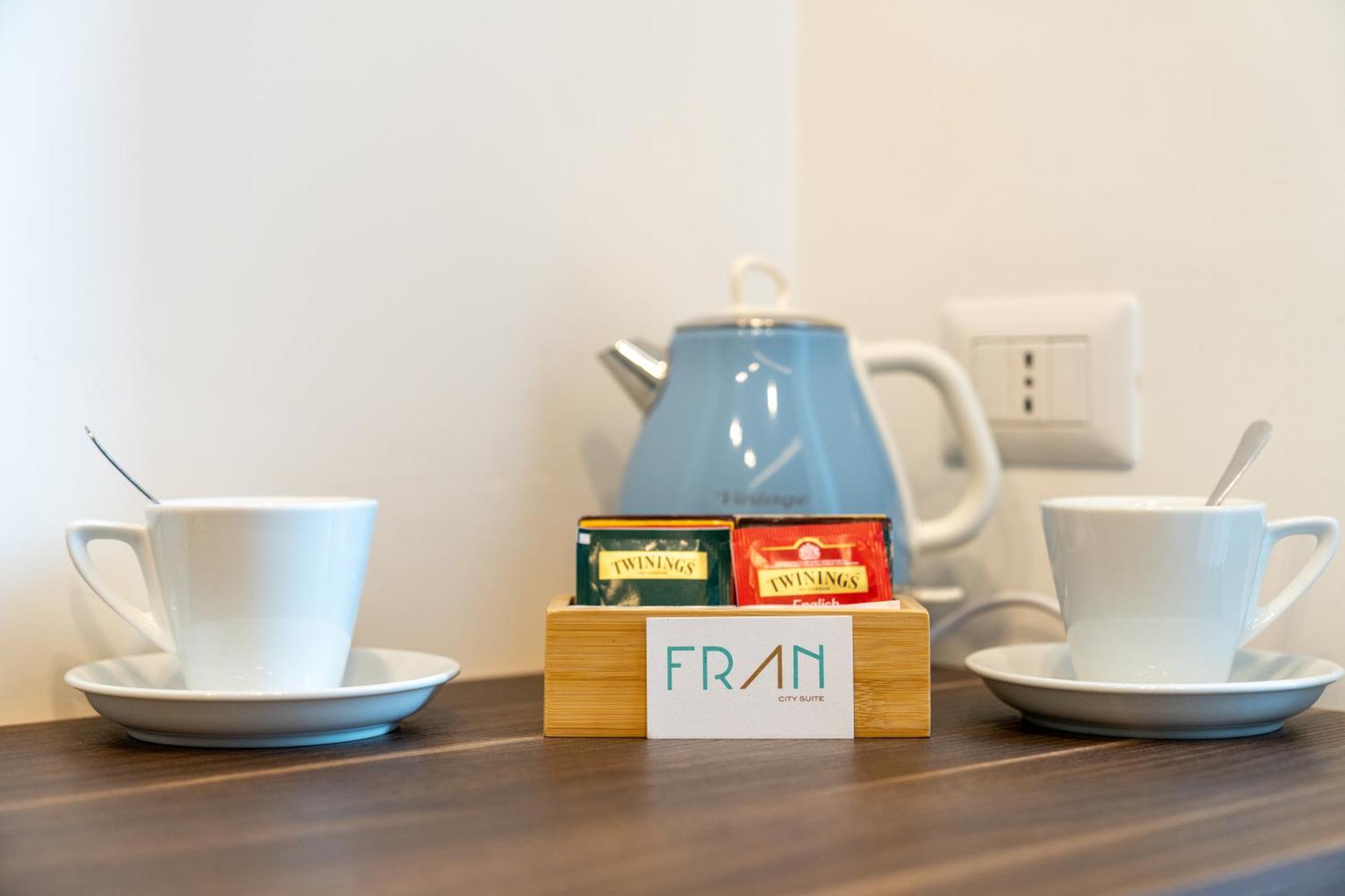 Fran City Suite Vico Equense Esterno foto